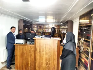 بازدید رییس کانون وکلای دادگستری از روند ساماندهی کتابخانه کانون